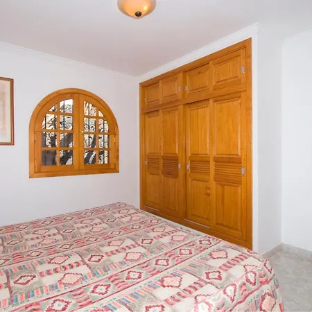 فيلة In Puerto Del Carmen Sleeps 6 With Pool بويرتو ذيل كارمين